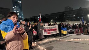 Tisíc sviečok za tisíc dní vojny na Ukrajine