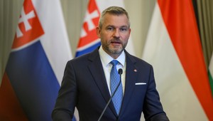 Prezident vyzýva vládnu koalíciu na vyriešenie zvolenia šéfa NR SR