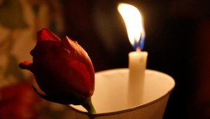 Teroristické útoky v Paríži si vyžiadali minimálne 129 obetí