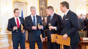 Smer, SNS, Sieť a Most-Híd sa dohodli, lídri uzavreli koaličnú zmluvu