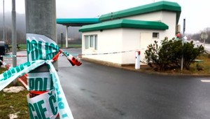 Z vraždy pumpárky sú podozriví dvaja muži, jednému z nich hrozí výnimočný trest