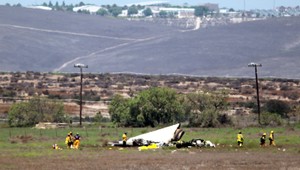 Lietadlá chceli pristáť, zrazili sa. Hlásia mŕtvych