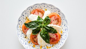 Na jedlo má až 82 % Slovákov 6,34 eura na deň