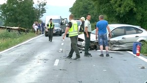 Po čelnej záržke pri Sabinove skončila dodávka v poli