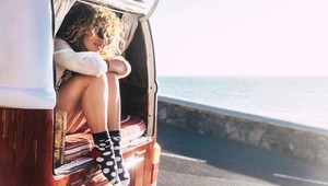 Život na cestách: Inšpirujúce domovy ľudí, ktorí dali zbohom tradičnému bývaniu