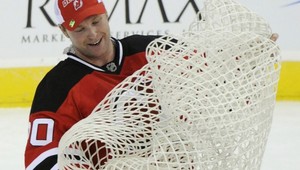 Martin Brodeur si vykĺbil pravé rameno