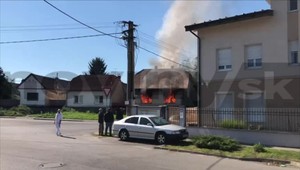 VIDEO: Rodinný dom v Bratislave zachvátil obrovský požiar