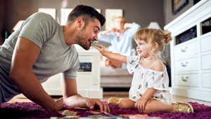 Otcovia sú pri výchove dcér veľmi dôležití: TOTO by mali pre ne robiť denne