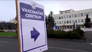 Čochvíľa sa na Slovensku budú môcť zaočkovať ďalší zamestnanci nemocníc