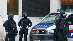 Slovenskí tajní informovali rakúsku kontrarozviedku o atentátnikovi ešte v lete, niekde ale nastala chyba