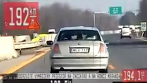 Zablúdila a chcela sa rýchlo otočiť. V takmer 200 kilometrovej rýchlosti ju zastavila polícia