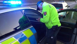 Celoslovenská akcia: Polícia zasahuje proti alkoholu za volantom. Každú minútu odhalili jedného opitého vodiča