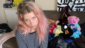 Sestra Kate Moss opäť zverejnila horúce, obnažené fotky