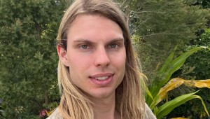 Je Slovenský Legolas ZAMILOVANÝ? Tomášovi z Mama, ožeň ma zamotala hlavu TÁTO kráska!
