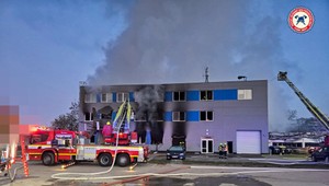 Američanka, zadržaná na Slovensku kvôli útoku v Pardubiciach, je v Česku