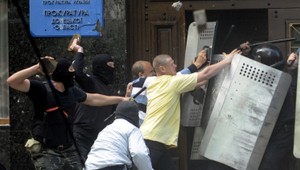 Stav najvyššieho ohrozenia na Ukrajine, Kyjev zavádza brannú povinnosť