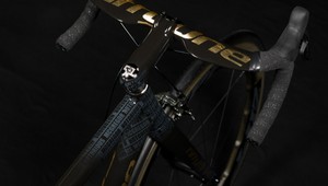Rozhodne nebudete sklamaní, keď zbadáte McGregorov cestný bicykel