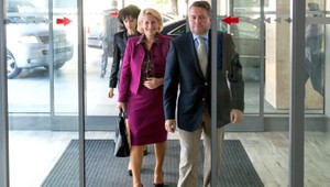 Manželka exposlanca Jánoša po jeho prepustení na kauciu: Máme strach