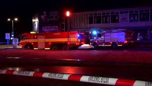 Mladík sa stavil, že ak prehrá v kartách, urobí nejakú hlúposť. Má opletačky so zákonom