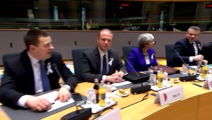 Prvá zahraničná cesta Petra Pellegriniho. Premiér neočakáva, že sa bude rozoberať situácia na Slovensku