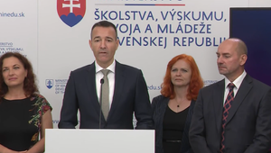 Je to definitívne: Maturanti si už tento školský rok vyskúšajú elektronickú maturitu