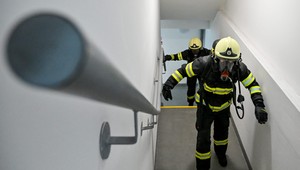 Z popíjania sa stal boj o život: Tragický požiar vraj založili úmyselne