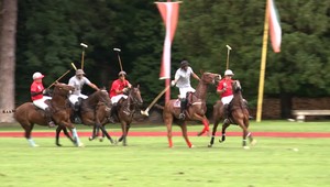 Je to ako hokej, len pri tom sedíte na koni - spoznajte konské pólo