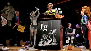 Za výskum bozkávania získali Slováci Ig Nobelovu cenu