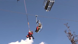 Mimoriadny tréning hasičov. Zachraňovať museli ľudí z lanovky