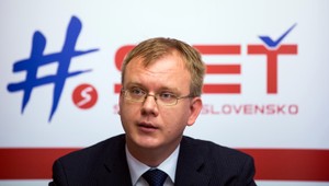 Starosta môže mať aj osobitnú školu, tvrdí Beblavý