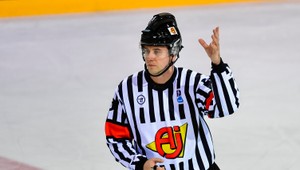 Slovensko má dvojicu rozhodcov pre MS v hokeji. Sú nimi Peter Stano a Oto Durmis