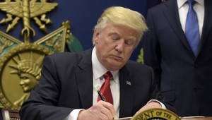 Trump sa nevzdáva. Moslimov nechce