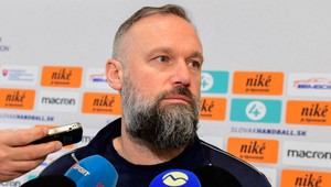 Slovenské hádzanárky sa pripravujú v Šamoríne už pod vedením nového trénera