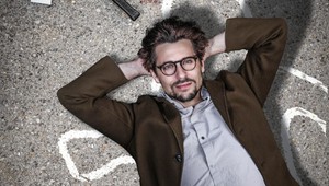 Svojrázny a šarmantný génius: Kto je vlastne profesor Filip Koenig zo seriálu Einstein?