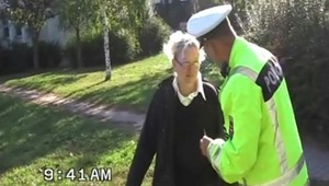 Mária (51) si chcela skrátiť cestu, skončila na polícii