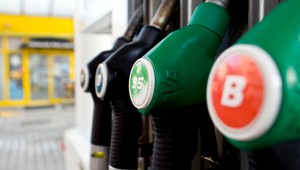 Koniec dieslovým a benzínovým autám. EÚ chce zabrániť otepľovaniu