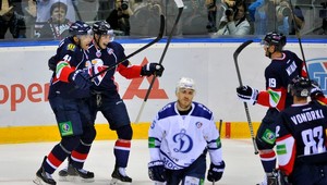 KHL: Slovan stratil dvojgólový náskok, prehral aj s Dinamom