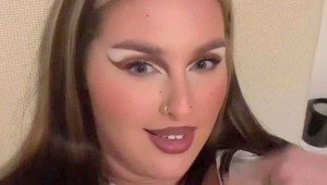 Plus size bloggerku nahnevali narážky štíhlych žien: Mužom sa viac páčia moje krivky!