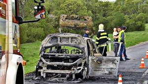 Vybrali sa s deťmi do ZOO, na ceste im do tla zhorelo auto