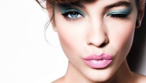 Dokonalý make-up? Prezradíme triky hviezdnych vizážistov!