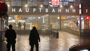 Islamský štát plánoval na Silvestra útoky v Mníchove, tvrdí minister vnútra