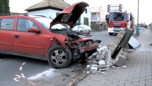 Mladík s 2,5 promile havaroval na rovnej ceste