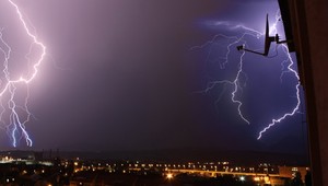 Meteorológovia varujú pred búrkami a povodňami, ohrozené sú tieto regióny