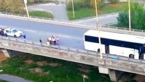 Cestujúci zažili hrôzu. Na sedadlách autobusu zomrel muž