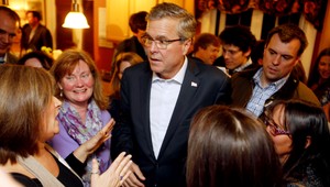 Jeb Bush používal pracovne súkromnú poštu