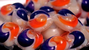 Internet ovládla ďalšia uletená výzva. Tínedžeri si krátia čas zábavkou, ktorá sa môže skončiť smrťou!