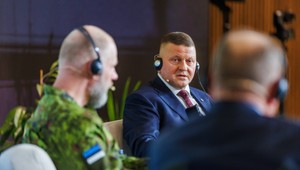 Valerij Zalužnyj chce kandidovať na prezidenta. Podľa médií to oznámil Zelenskému