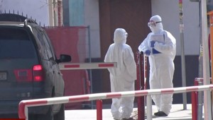 Starostovia obcí sa sťažujú na nedostatok informácií. O ľuďoch, ktorí tam chcú prečkať karanténu, nevedia nič