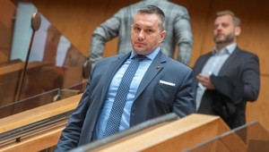 SIS prekvapila nečakaným krokom: Zamestnancom má pri práci pomáhať Ježiš