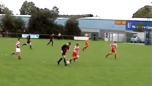 Skaderuka-skadenoha! Nožičky ako paličky! Ale úžasný gól snov!